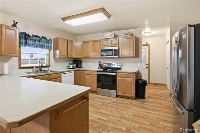 Builiding view eleven for 8961 Brockway, Yale, MI. 48097