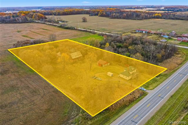 Builiding view thirty three for 8961 Brockway, Yale, MI. 48097