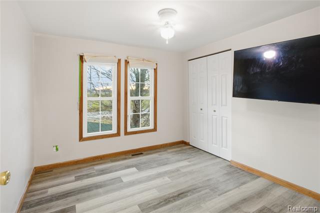 Builiding view twenty one for 8961 Brockway, Yale, MI. 48097