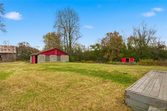 Builiding view two for 8961 Brockway, Yale, MI. 48097