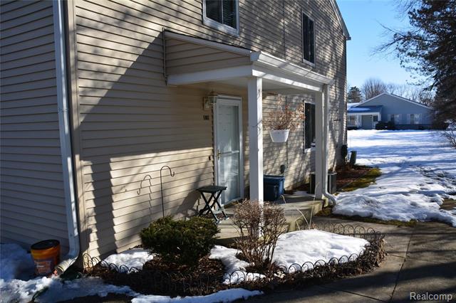 front view for 1107 Leisure Drive, Flint, Mi. 48507