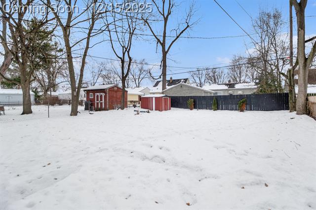 Builiding view thirteen for 1111 Hull, Ypsilanti, MI. 48198