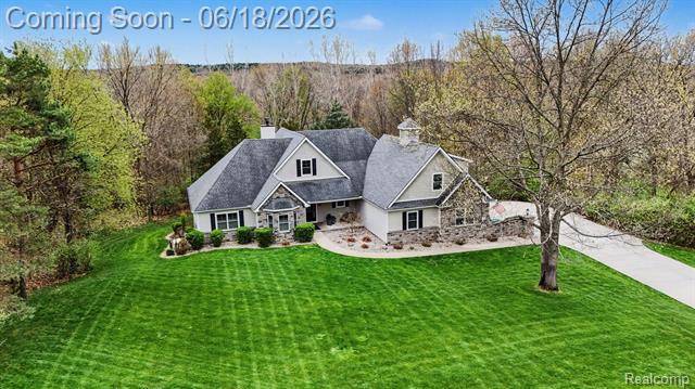 Builiding view forty for 12310 Ivy Lane, Fenton, MI. 48430