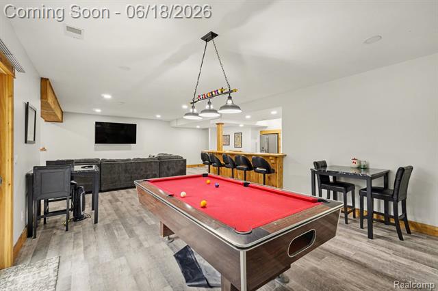 Builiding view ten for 12310 Ivy Lane, Fenton, MI. 48430