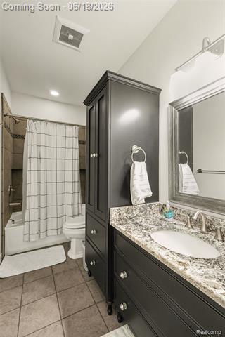 Builiding view twenty seven for 12310 Ivy Lane, Fenton, MI. 48430