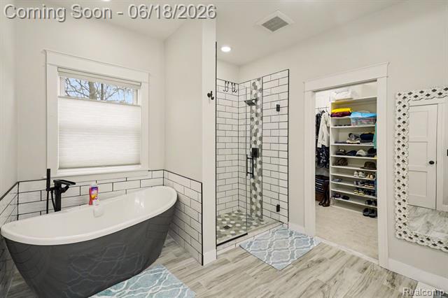 Builiding view twenty six for 12310 Ivy Lane, Fenton, MI. 48430