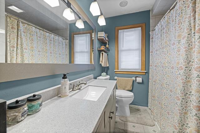 Builiding view ten for 2122 Brockton, Royal Oak, MI. 48067