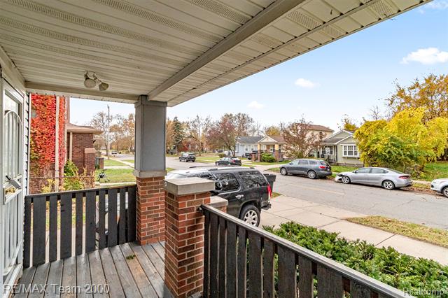 Builiding view thirty two for 4830 Dickerson, Detroit, MI. 48215