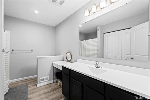 Builiding view seventeen for 220 Laura, Linden, MI. 48451