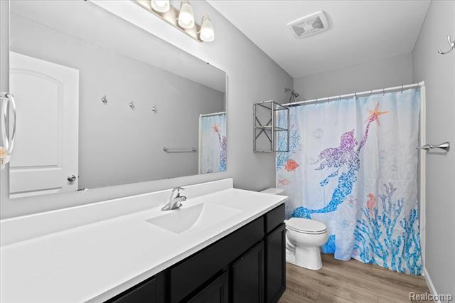 Builiding view twenty two for 220 Laura, Linden, MI. 48451