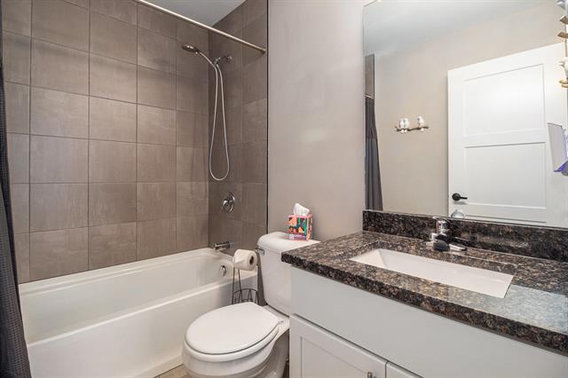 Builiding view twenty six for 583 Falcon, Dundee, MI. 48131