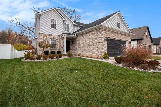 Builiding view two for 583 Falcon, Dundee, MI. 48131