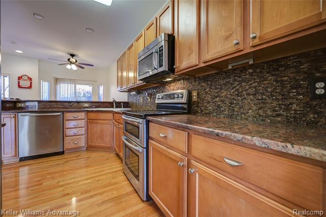 Builiding view eight for 42432 Corlina, Northville, MI. 48167