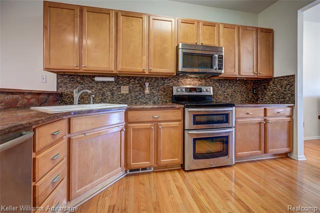 Builiding view nine for 42432 Corlina, Northville, MI. 48167