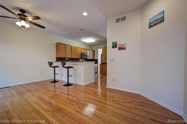 Builiding view twenty for 42432 Corlina, Northville, MI. 48167