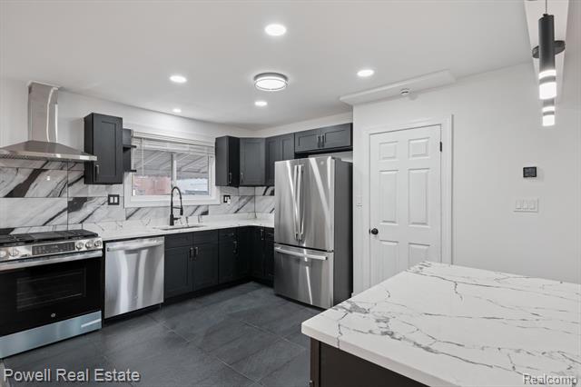 Builiding view fifteen for 16891 Avon, Detroit, MI. 48219