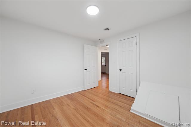 Builiding view thirty three for 16891 Avon, Detroit, MI. 48219