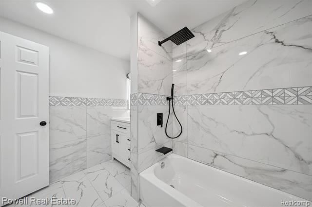 Builiding view twenty eight for 16891 Avon, Detroit, MI. 48219