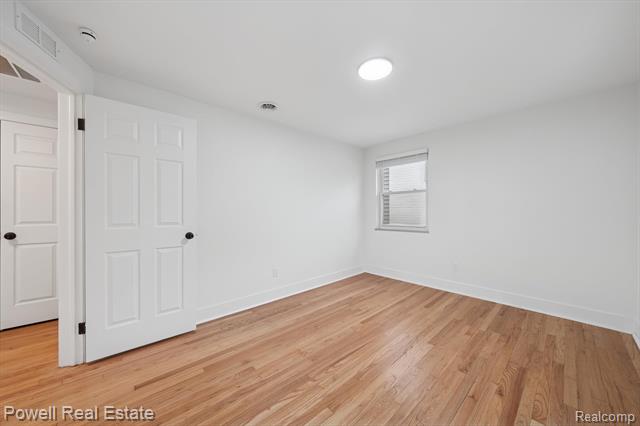 Builiding view twenty four for 16891 Avon, Detroit, MI. 48219