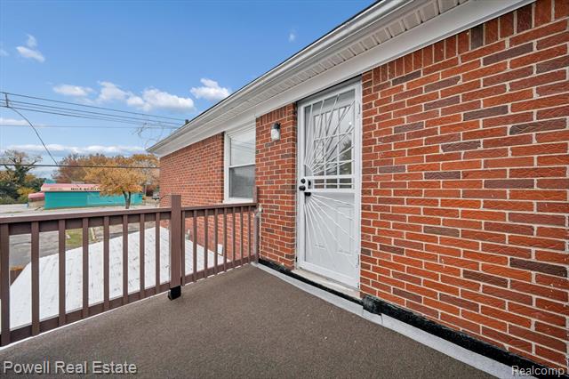 Builiding view twenty nine for 16891 Avon, Detroit, MI. 48219