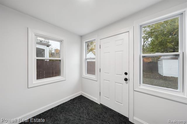 Builiding view twenty for 16891 Avon, Detroit, MI. 48219