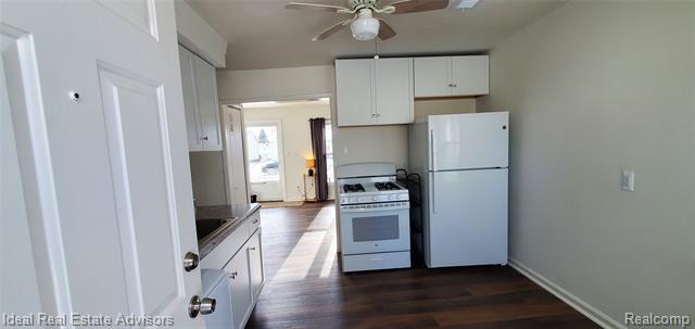 Builiding view nine for 545 E Dallas, Madison Heights, MI. 48071