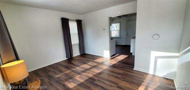 Builiding view two for 545 E Dallas, Madison Heights, MI. 48071