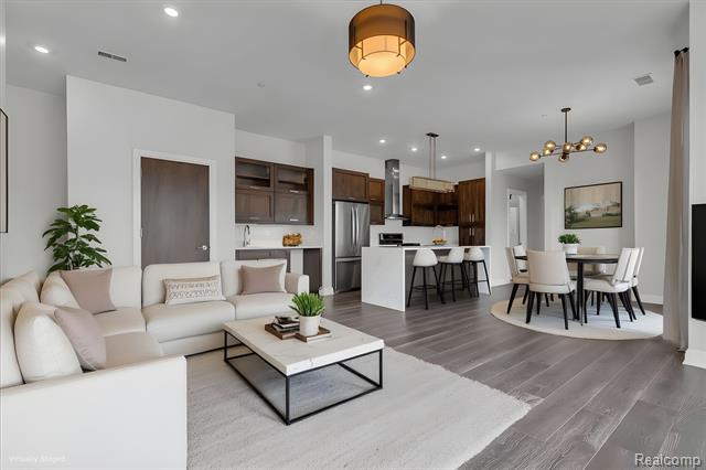 Builiding view nine for 438 Selden, Detroit, MI. 48201