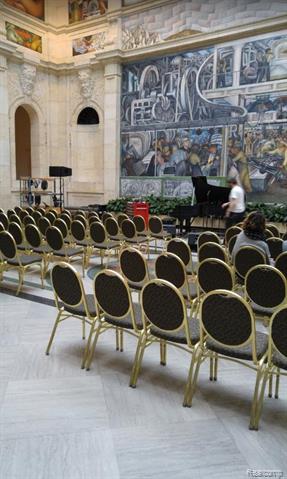 Builiding view thirty for 438 Selden, Detroit, MI. 48201