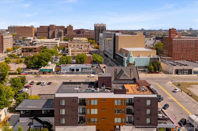 Builiding view twenty five for 438 Selden, Detroit, MI. 48201