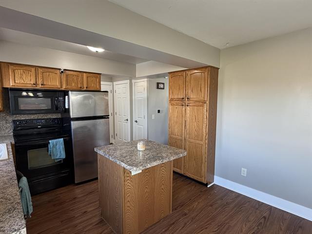 Builiding view fourteen for 401 Anderson, Wayland, MI. 49348