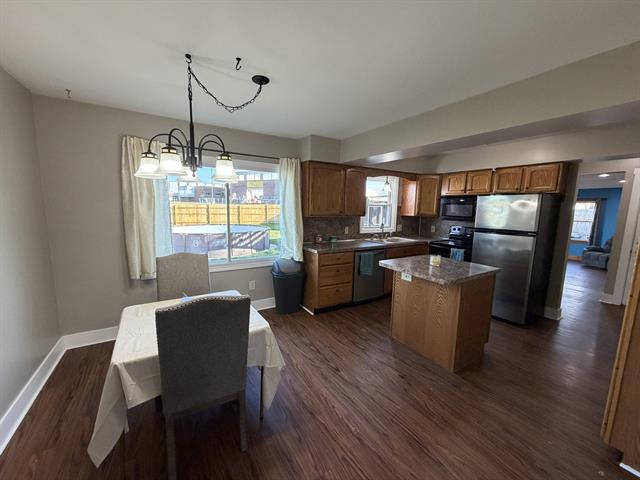 Builiding view seventeen for 401 Anderson, Wayland, MI. 49348