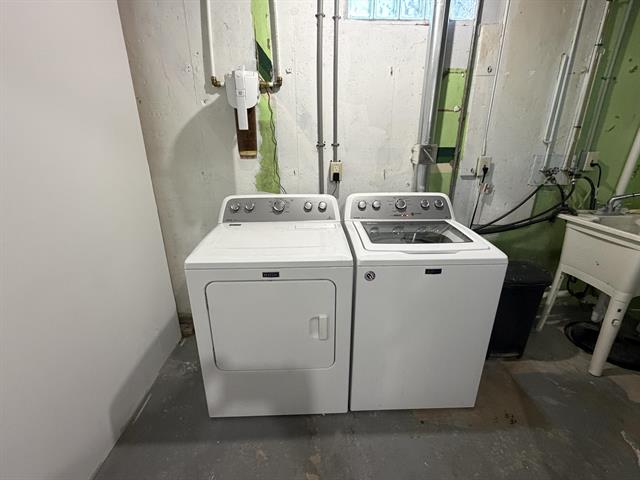 Builiding view thirty four for 401 Anderson, Wayland, MI. 49348