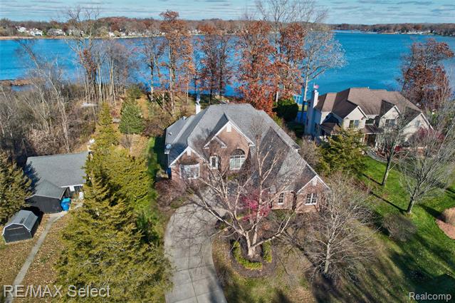 Builiding view eleven for 13275 Harborview, Linden, MI. 48451