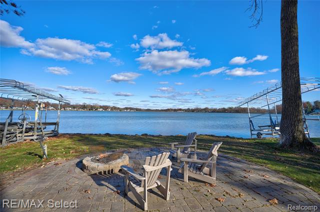 Builiding view six for 13275 Harborview, Linden, MI. 48451