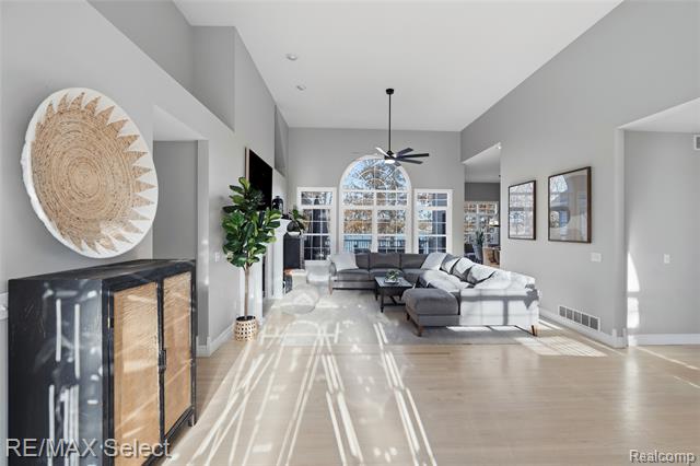 Builiding view thirty two for 13275 Harborview, Linden, MI. 48451