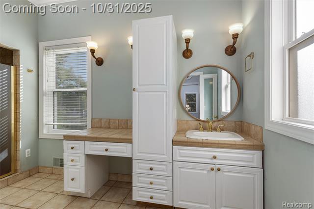 Builiding view sixteen for 338 W Harrison, Royal Oak, MI. 48067