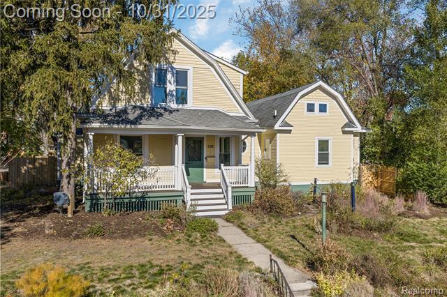 Builiding view thirty nine for 338 W Harrison, Royal Oak, MI. 48067