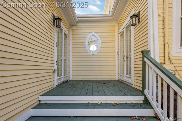 Builiding view twenty eight for 338 W Harrison, Royal Oak, MI. 48067