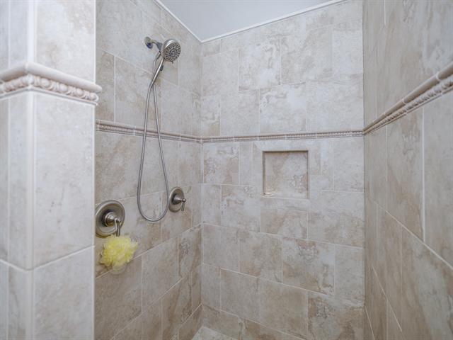 Builiding view twenty one for 5939 Swallow, Kalamazoo, MI. 49009