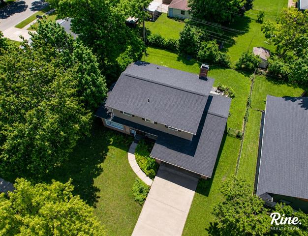 Builiding view eleven for 2709 Belaire, Lansing, MI. 48911