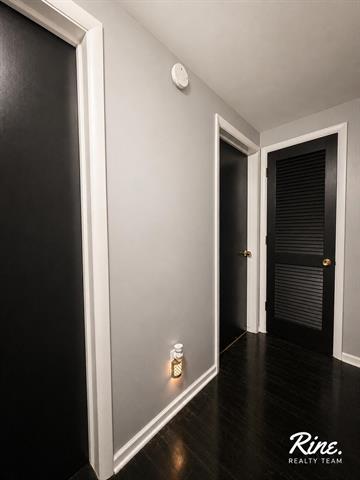 Builiding view twenty one for 2709 Belaire, Lansing, MI. 48911
