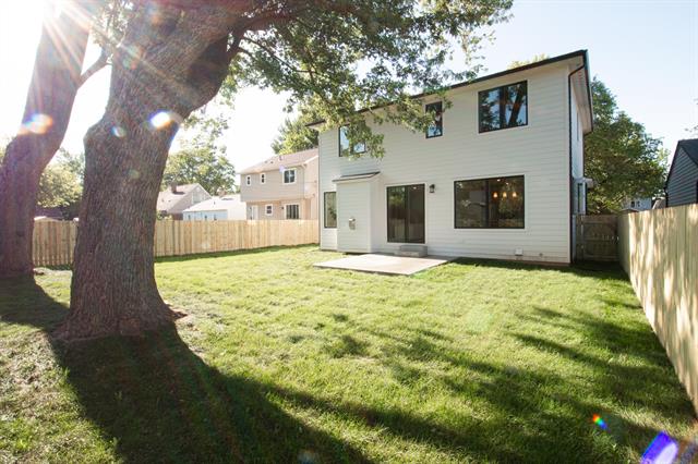 Builiding view forty one for 2324 Dallas, Royal Oak, MI. 48067