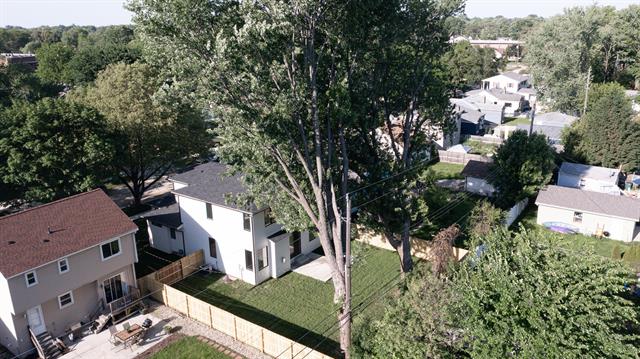 Builiding view forty three for 2324 Dallas, Royal Oak, MI. 48067