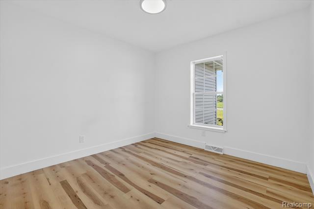 Builiding view nineteen for 1400 Every, Mason, MI. 48854
