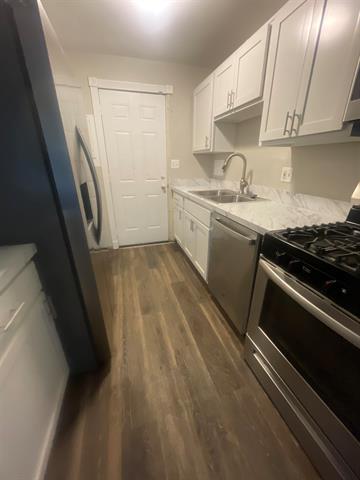 Builiding view thirteen for 5006 Delbrook, Lansing, MI. 48910