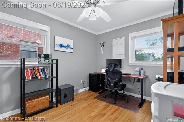 Builiding view fifteen for 2432 Dallas, Royal Oak, MI. 48067