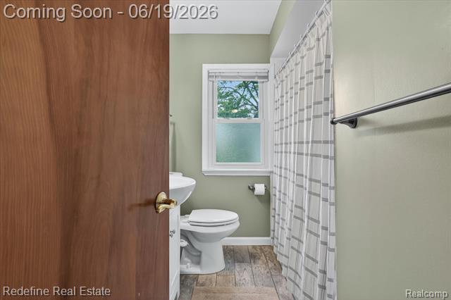 Builiding view fourteen for 2432 Dallas, Royal Oak, MI. 48067