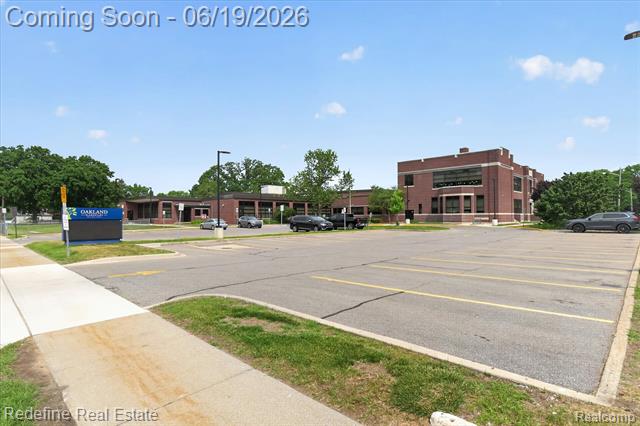 Builiding view twenty six for 2432 Dallas, Royal Oak, MI. 48067
