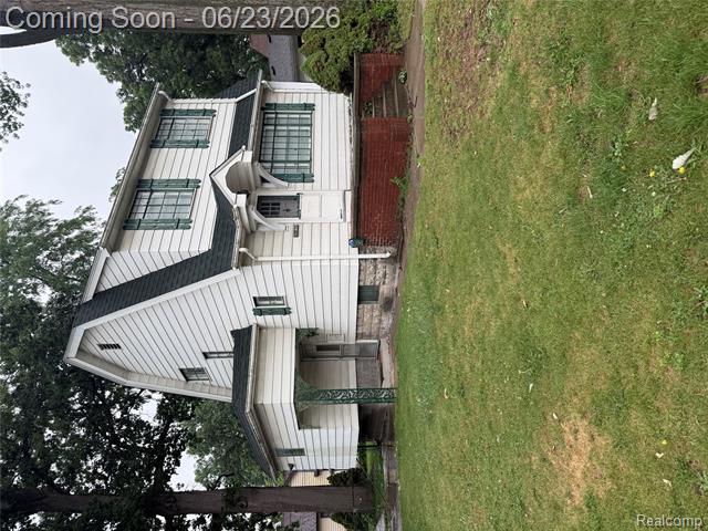 Builiding view two for 1214 Mclean, Royal Oak, MI. 48067